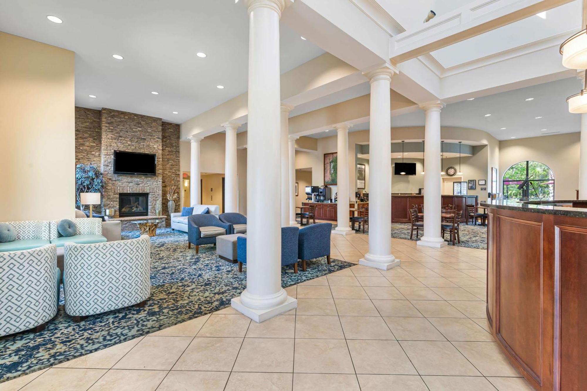 Best Western Plus Westgate Inn And Suites Leland Exterior foto