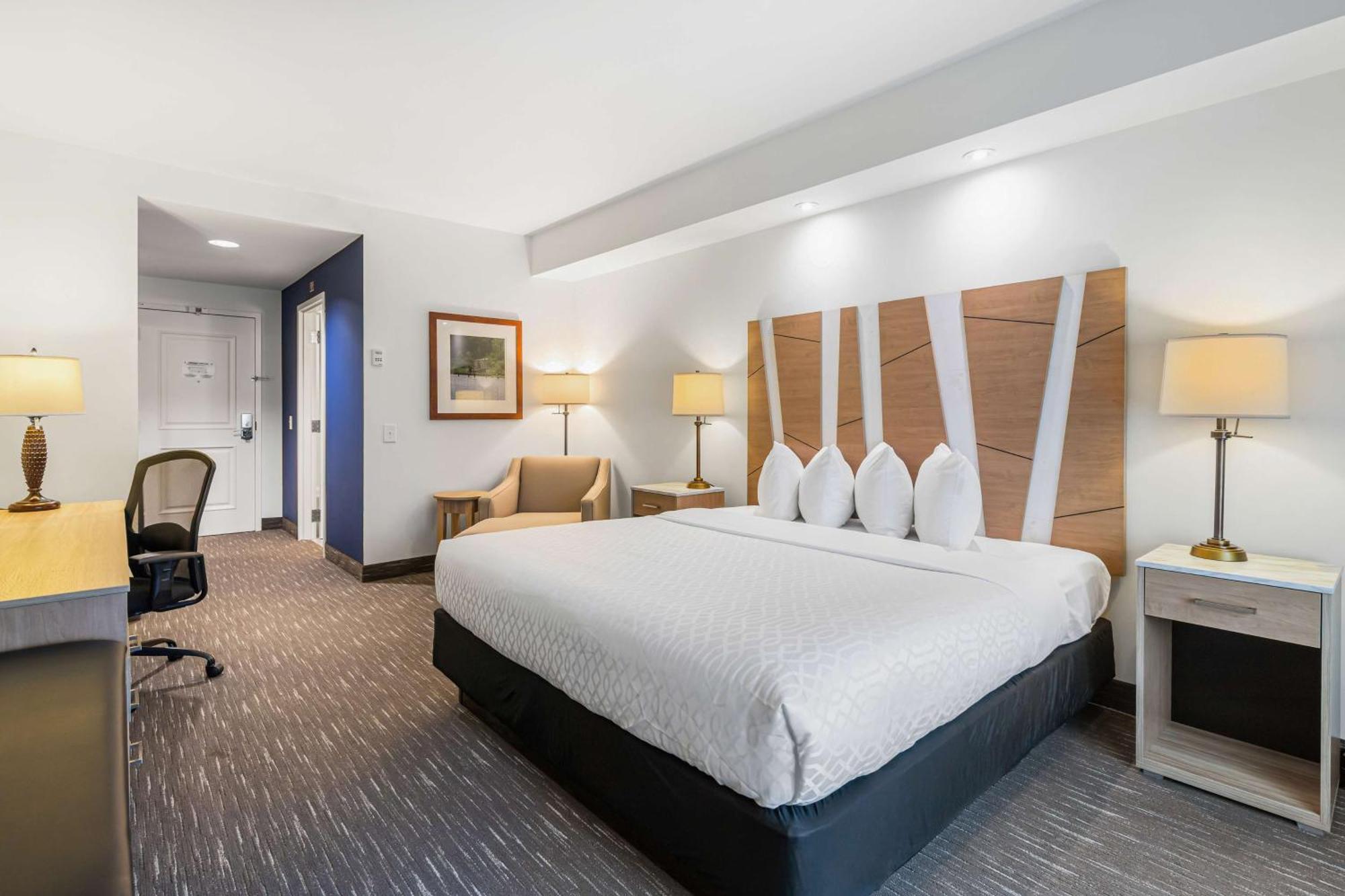 Best Western Plus Westgate Inn And Suites Leland Exterior foto