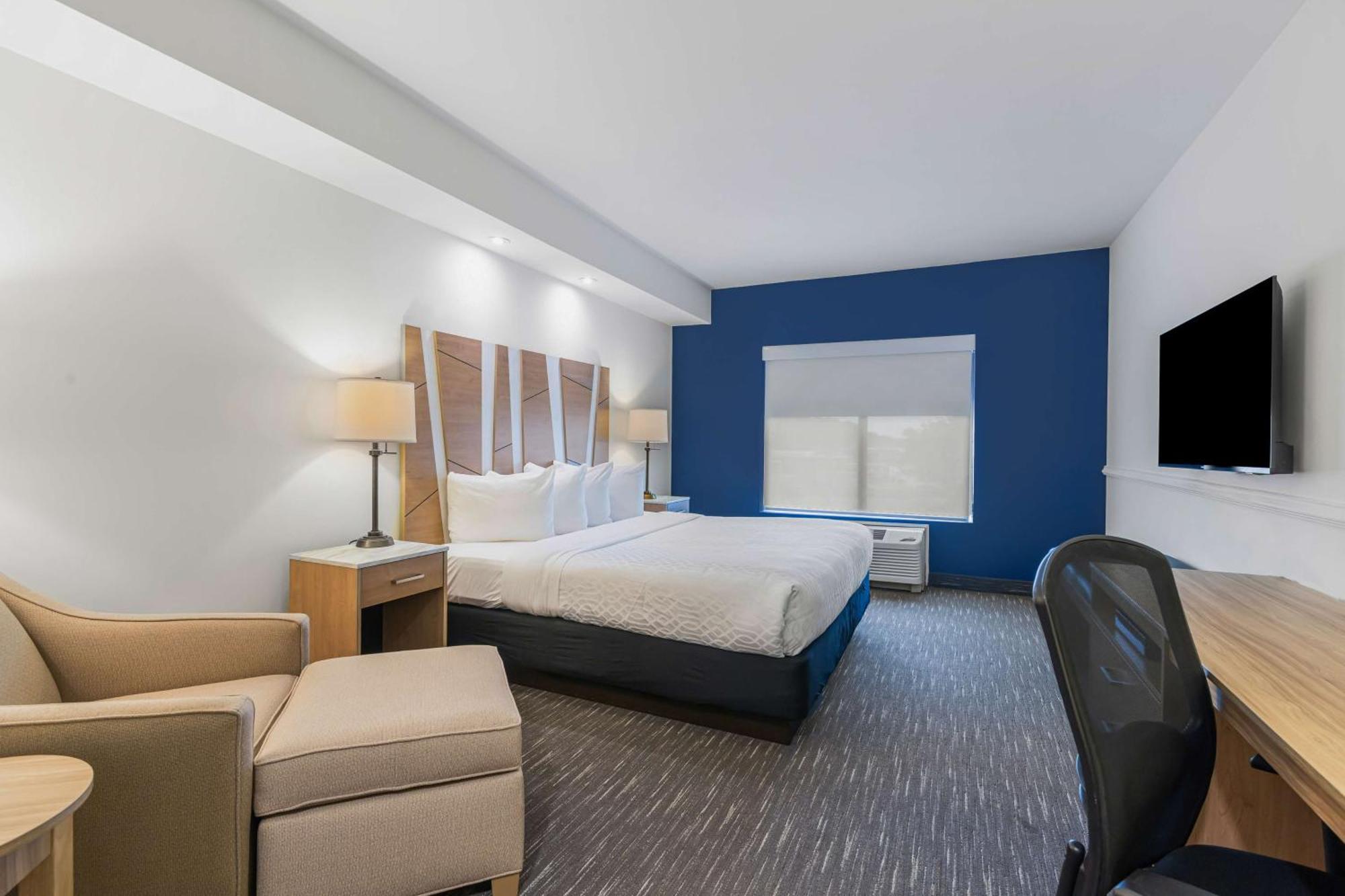 Best Western Plus Westgate Inn And Suites Leland Exterior foto