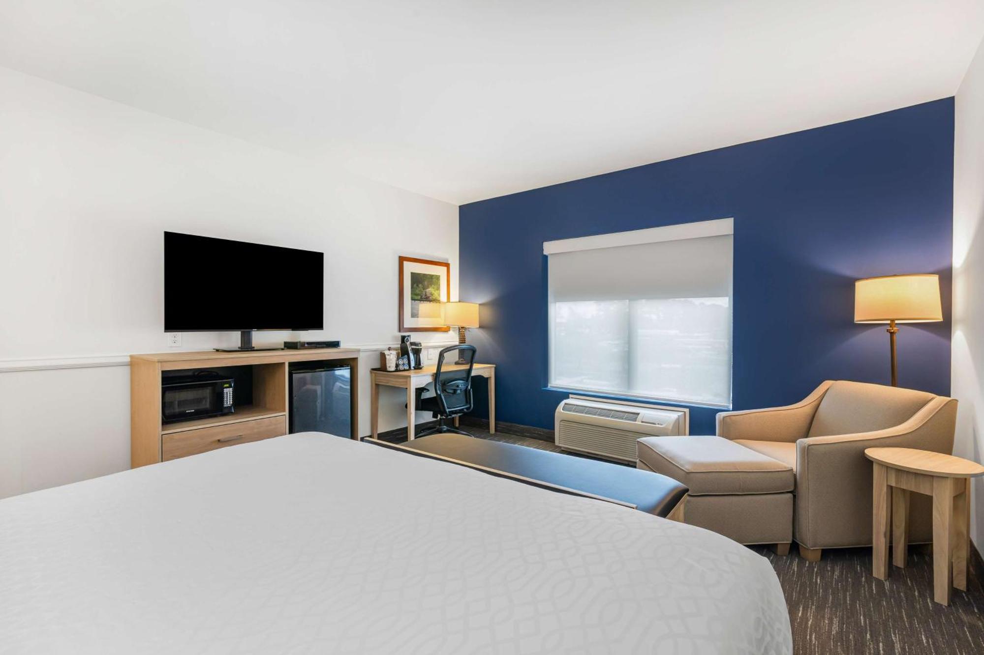 Best Western Plus Westgate Inn And Suites Leland Exterior foto