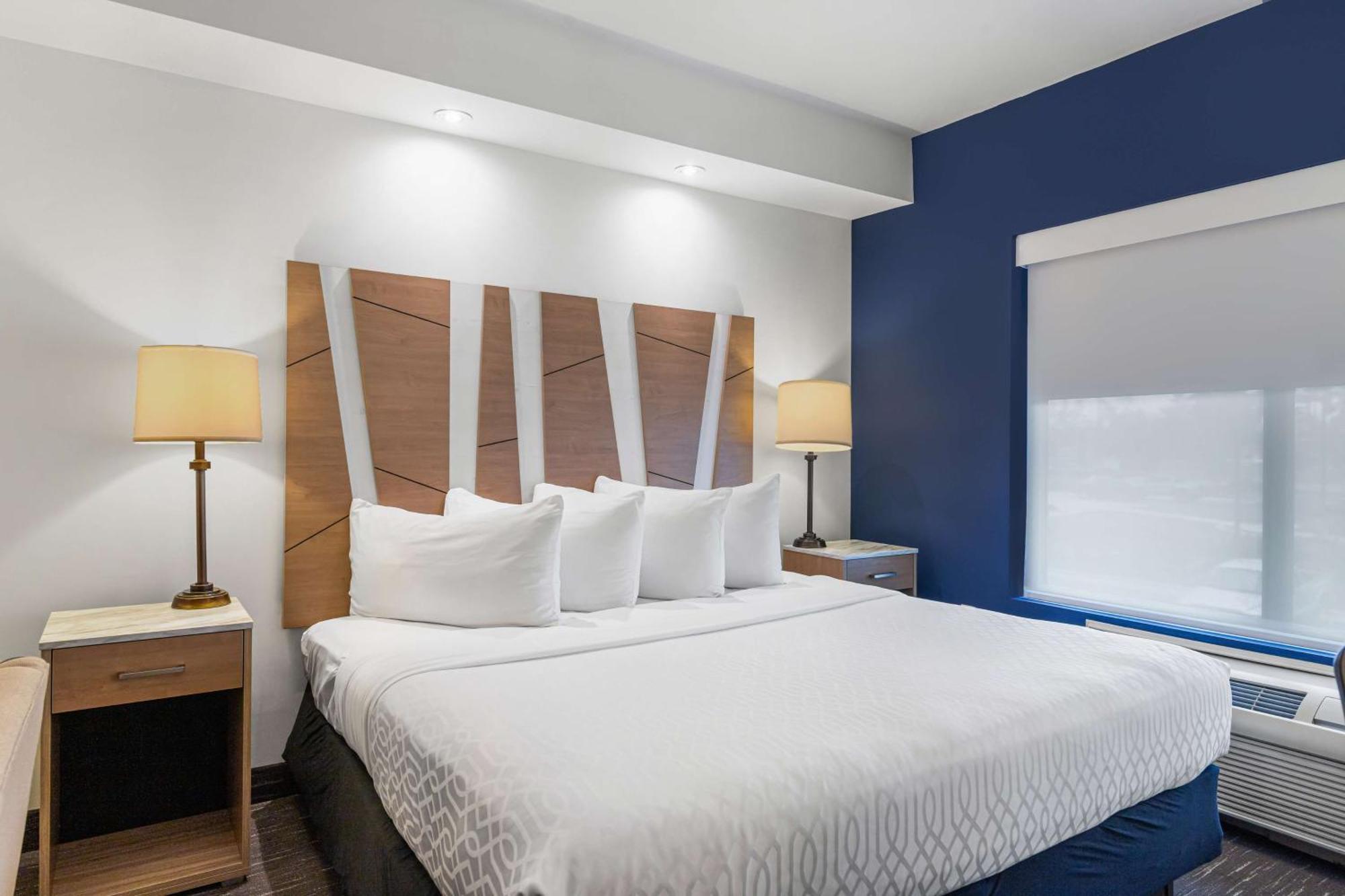Best Western Plus Westgate Inn And Suites Leland Exterior foto